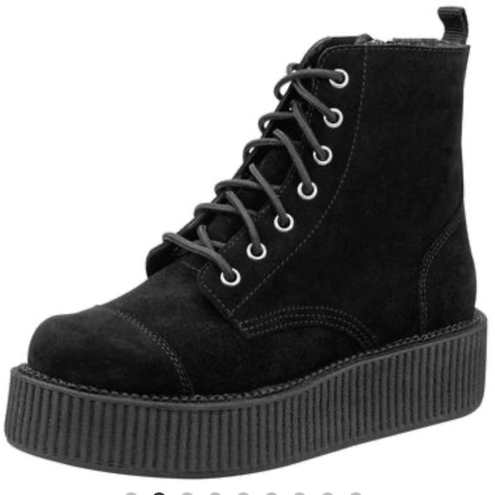 Black suede viva mondo boots